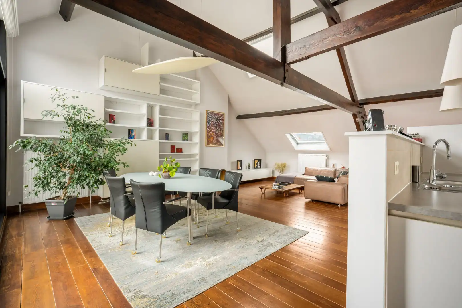 Exclusief herenhuis met privélift op toplocatie Onderbergen, Gent foto 2