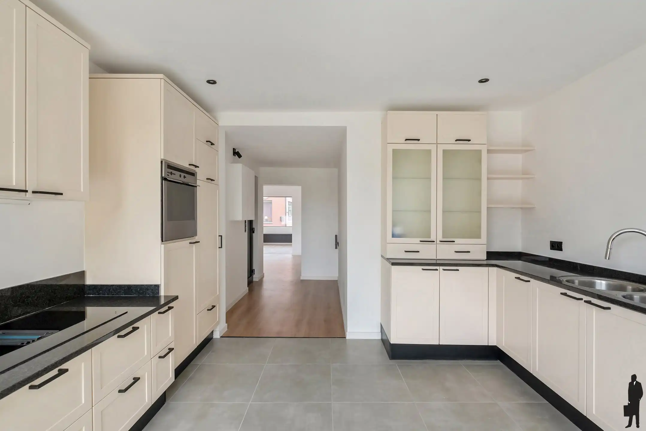 Volledig gerenoveerde woning met 4 slpk. in het centrum van Meer - Vlakbij de Nederlandse grens! foto 14