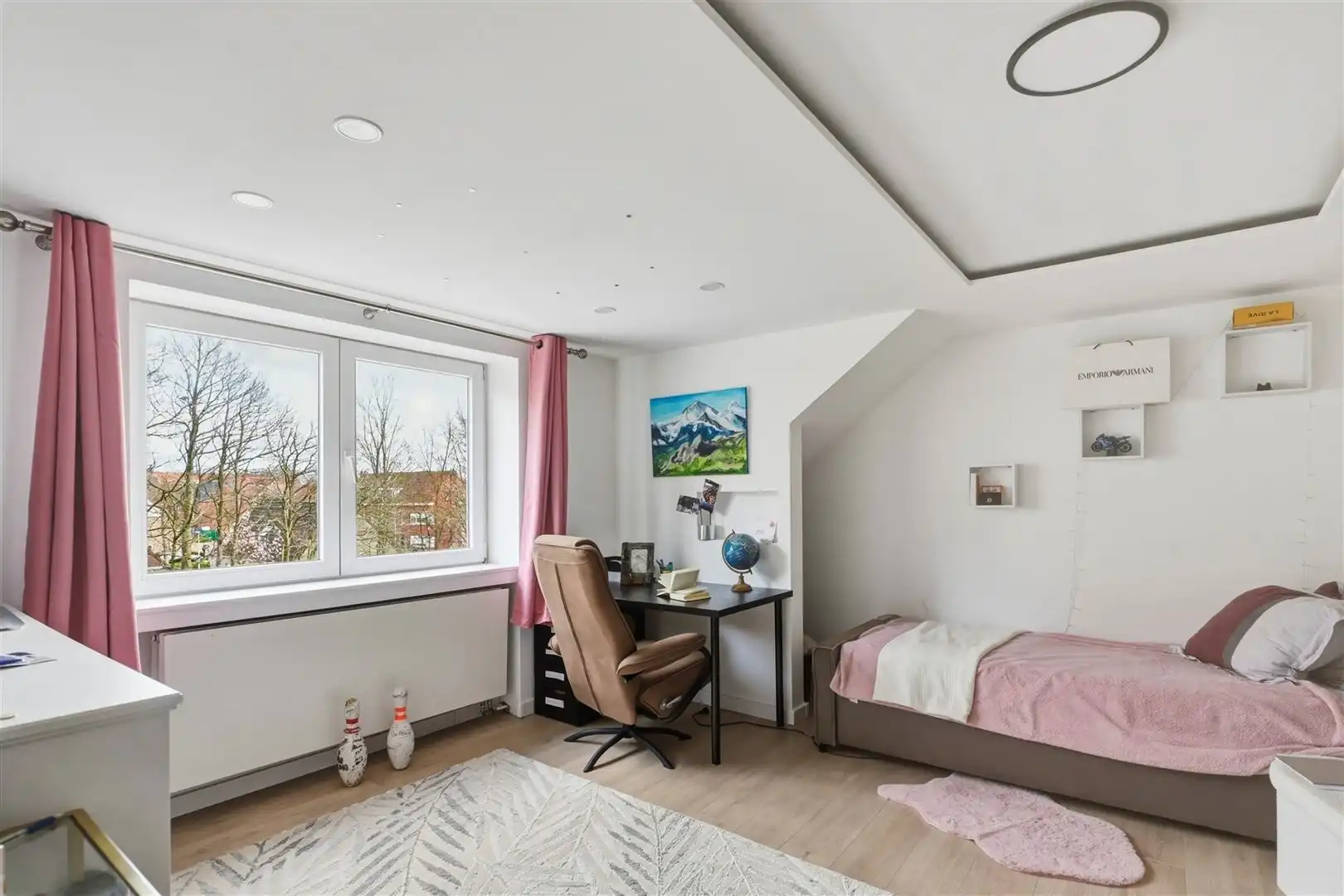 Volledig gerenoveerde gezinswoning met 5 slaapkamers foto 16