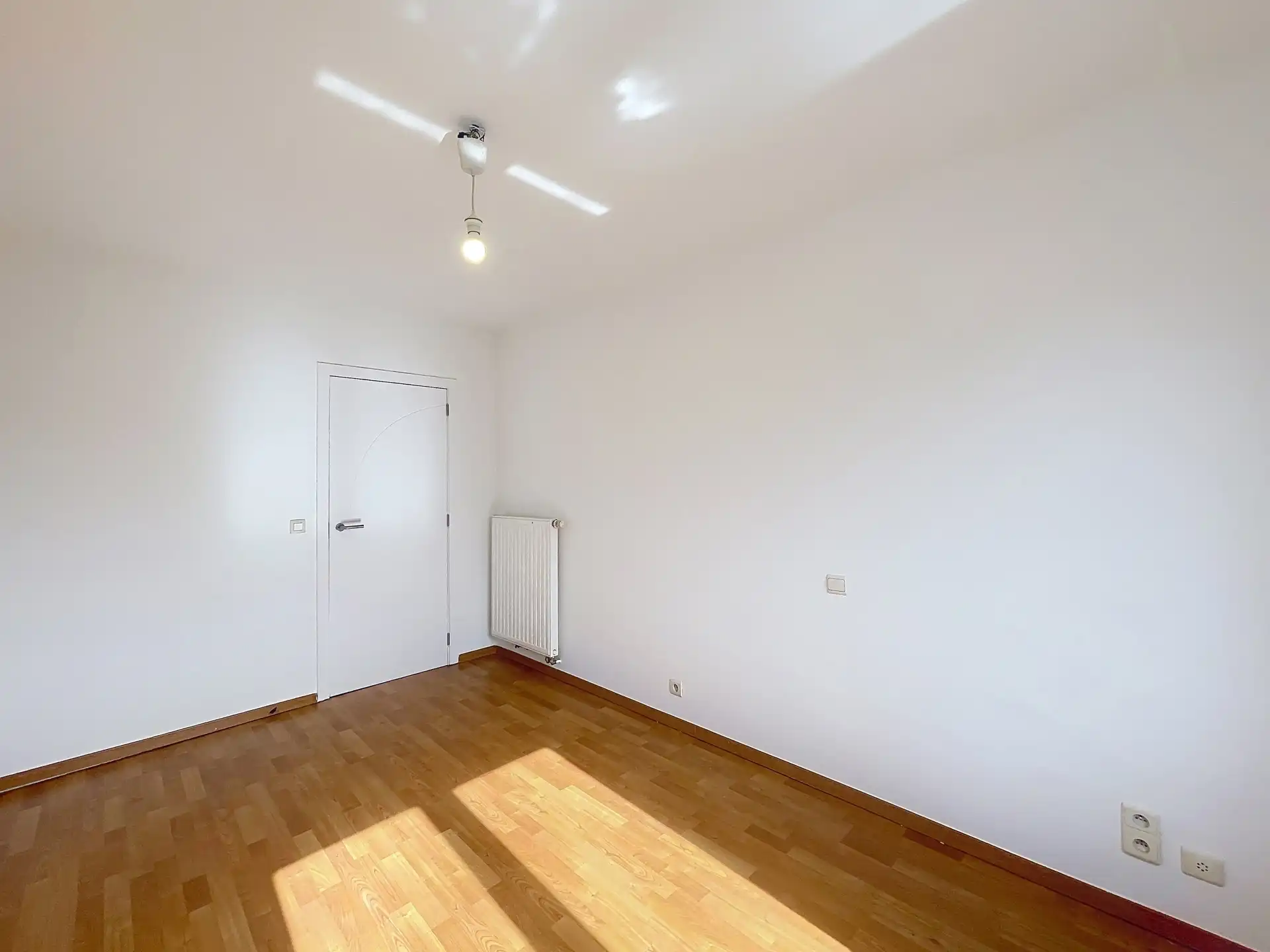 Mooi appartement met 2 slaapkamers in de buurt van Meiser.  foto 10