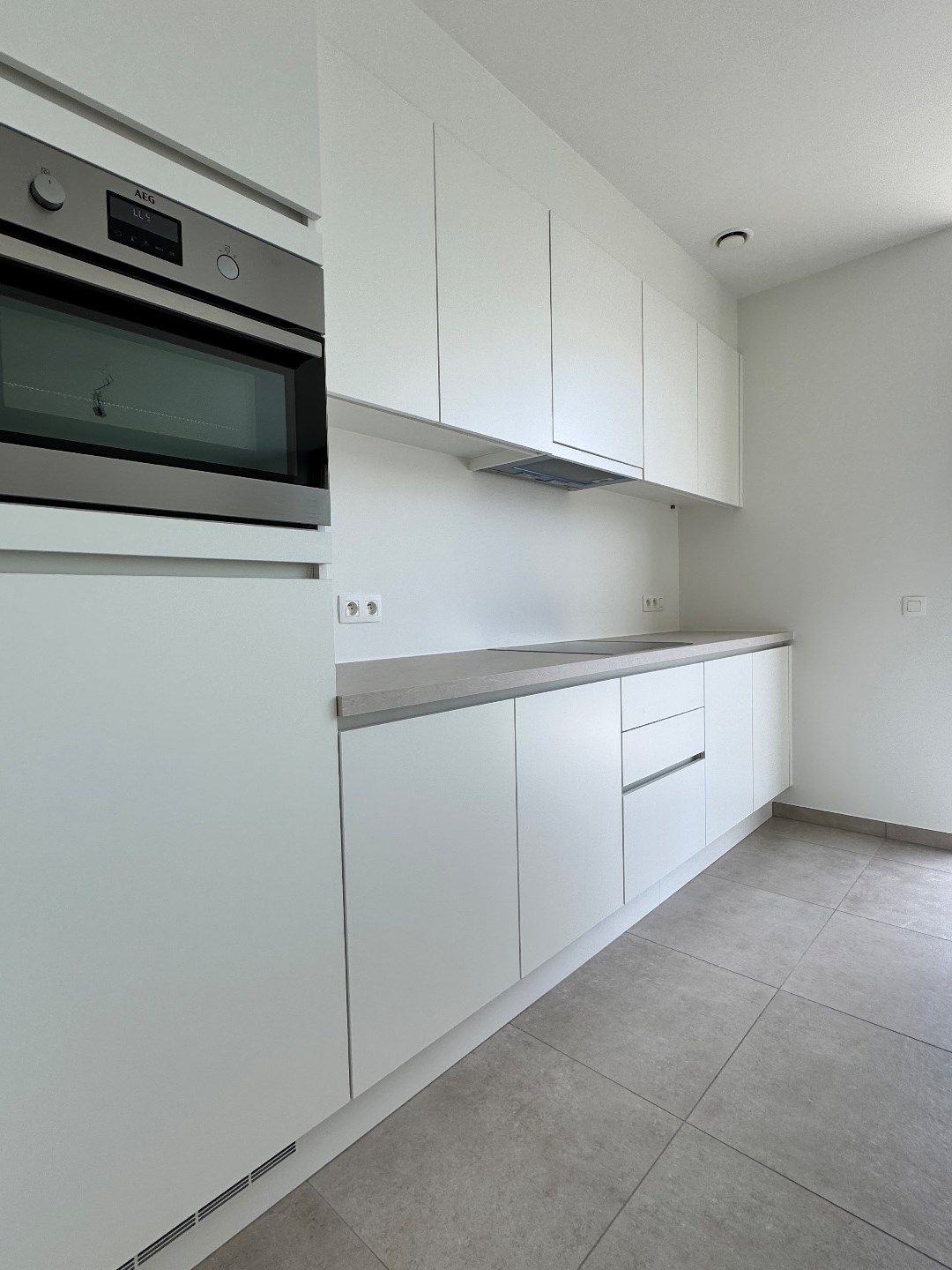 Nieuwbouwappartement met autostandplaats te Izegem  foto 11