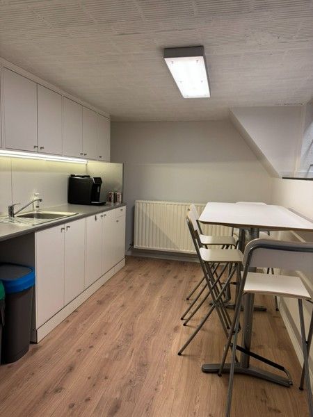 Onderhuur kantoorruimte – in het centrum van Beringen. foto 16