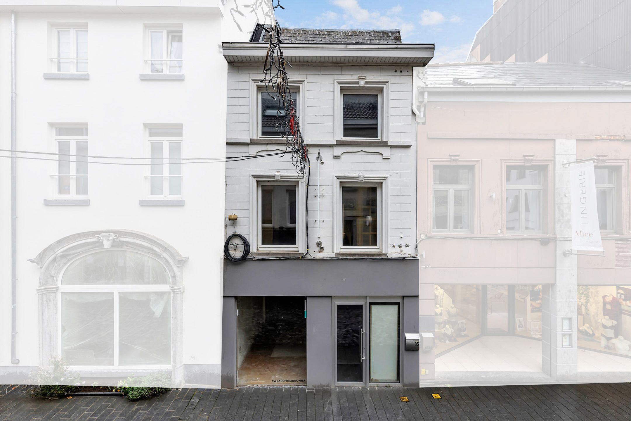 Casco handelspand in Basiliekstraat Halle foto {{pictureIndex}}