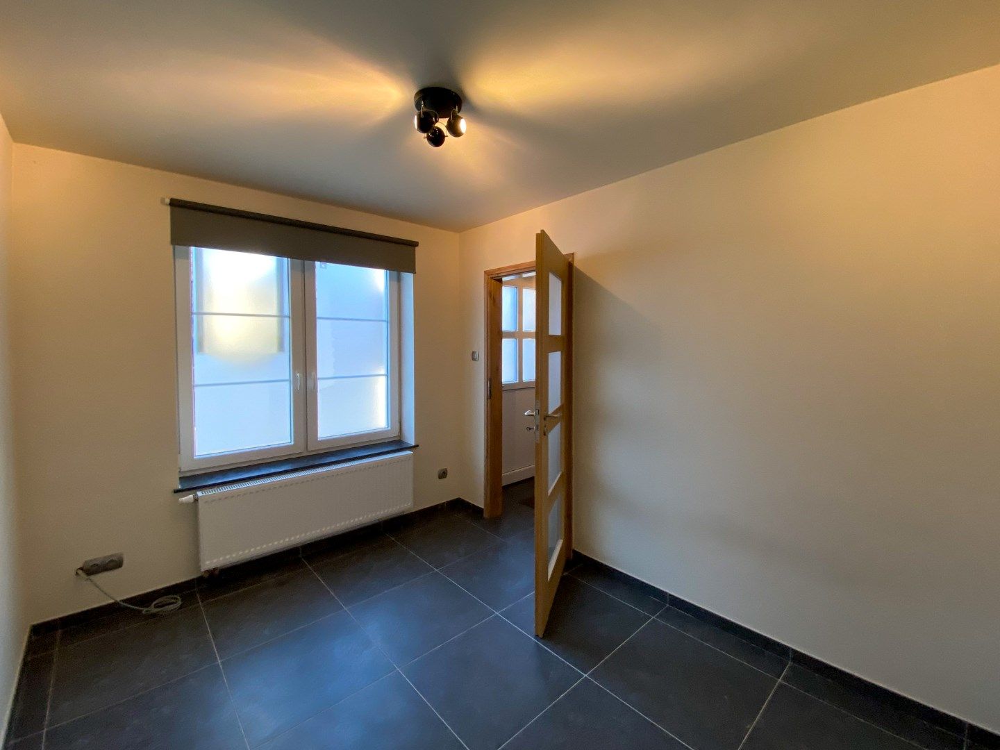 Gezellige rijwoning met 3 slaapkamers en terras. foto 7
