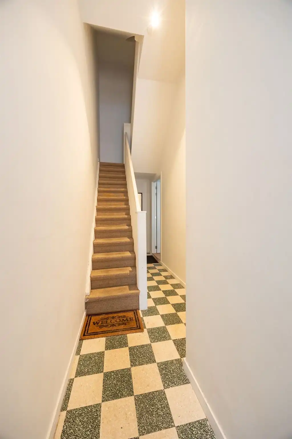 Gerenoveerd gelijkvloers appartement met stadstuin foto 15