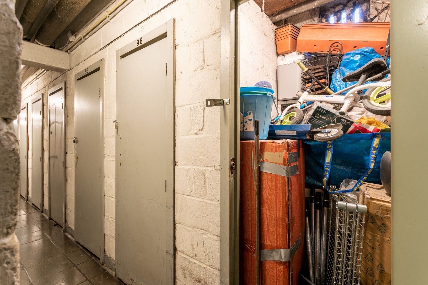 Appartement met 2 slaapkamers, ruim terras en berging foto 16