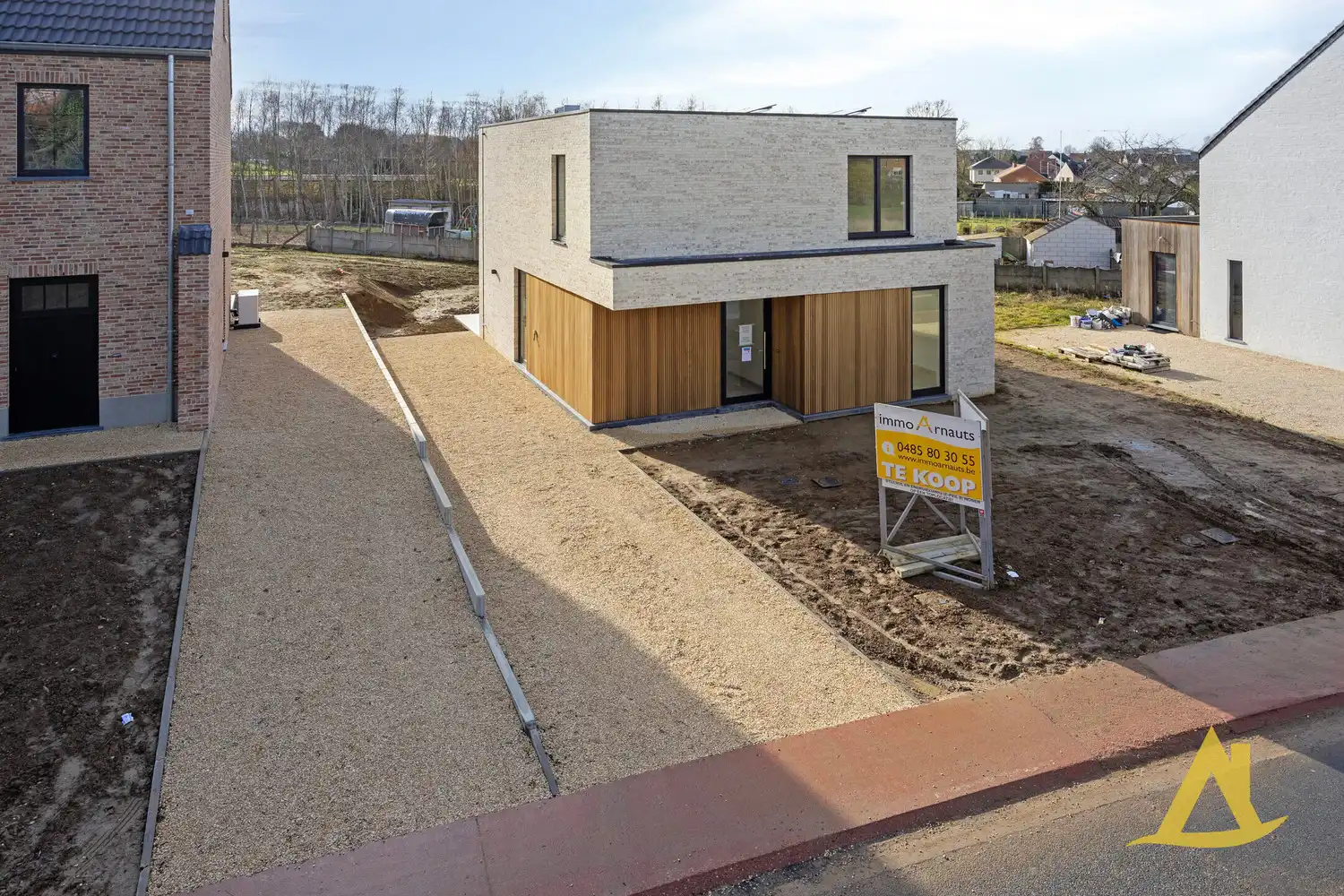 STIJLVOL EN ENERGIEZUINIG WONEN OP EEN TOPLOCATIE! foto 2