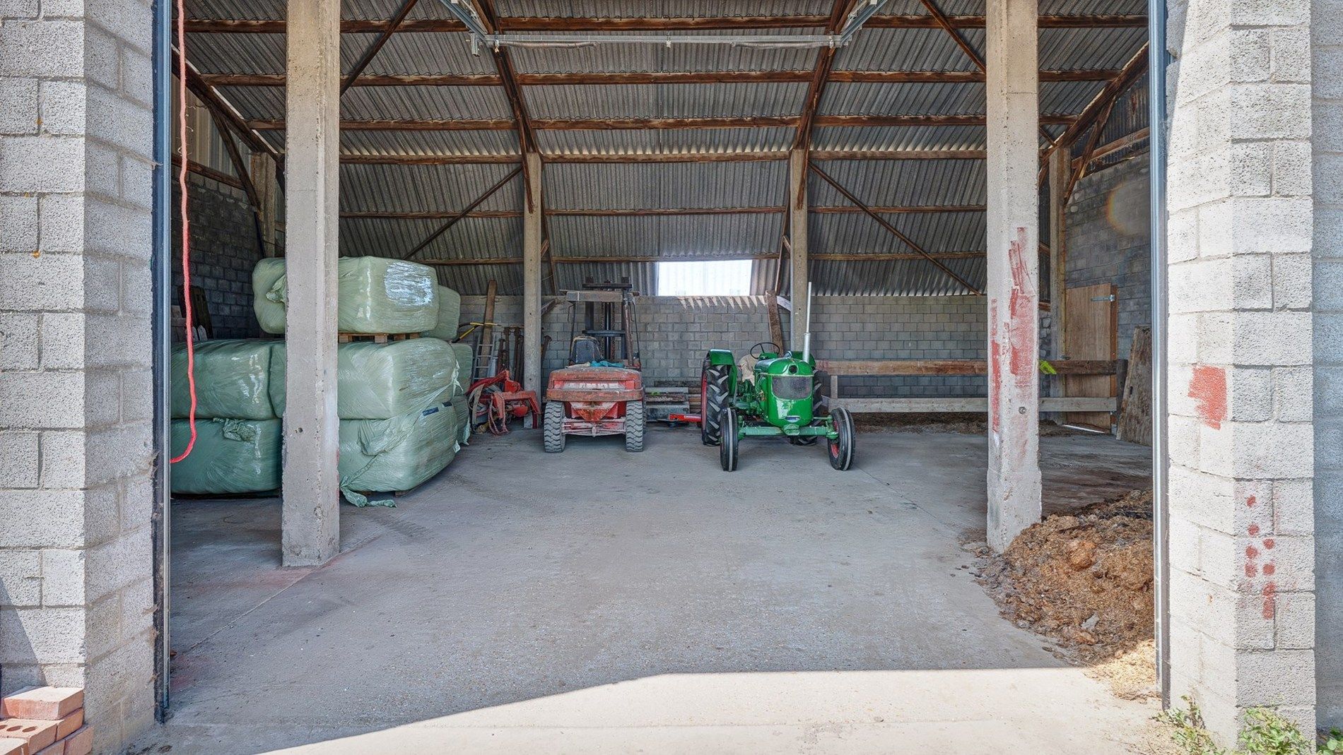 Schitterende hoeve op 4,2 ha te Ramskapelle foto 10