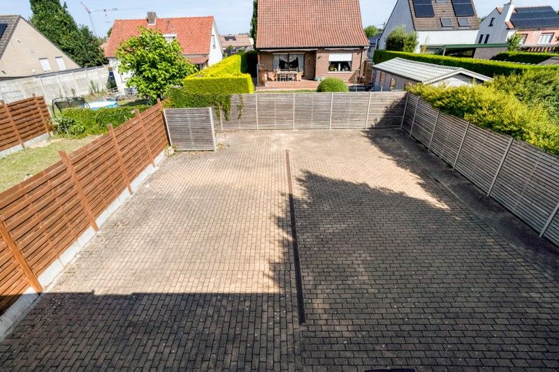 Ruime eigendom met tal van mogelijkheden TE KOOP nabij het centrum van DESSELGEM! foto 31