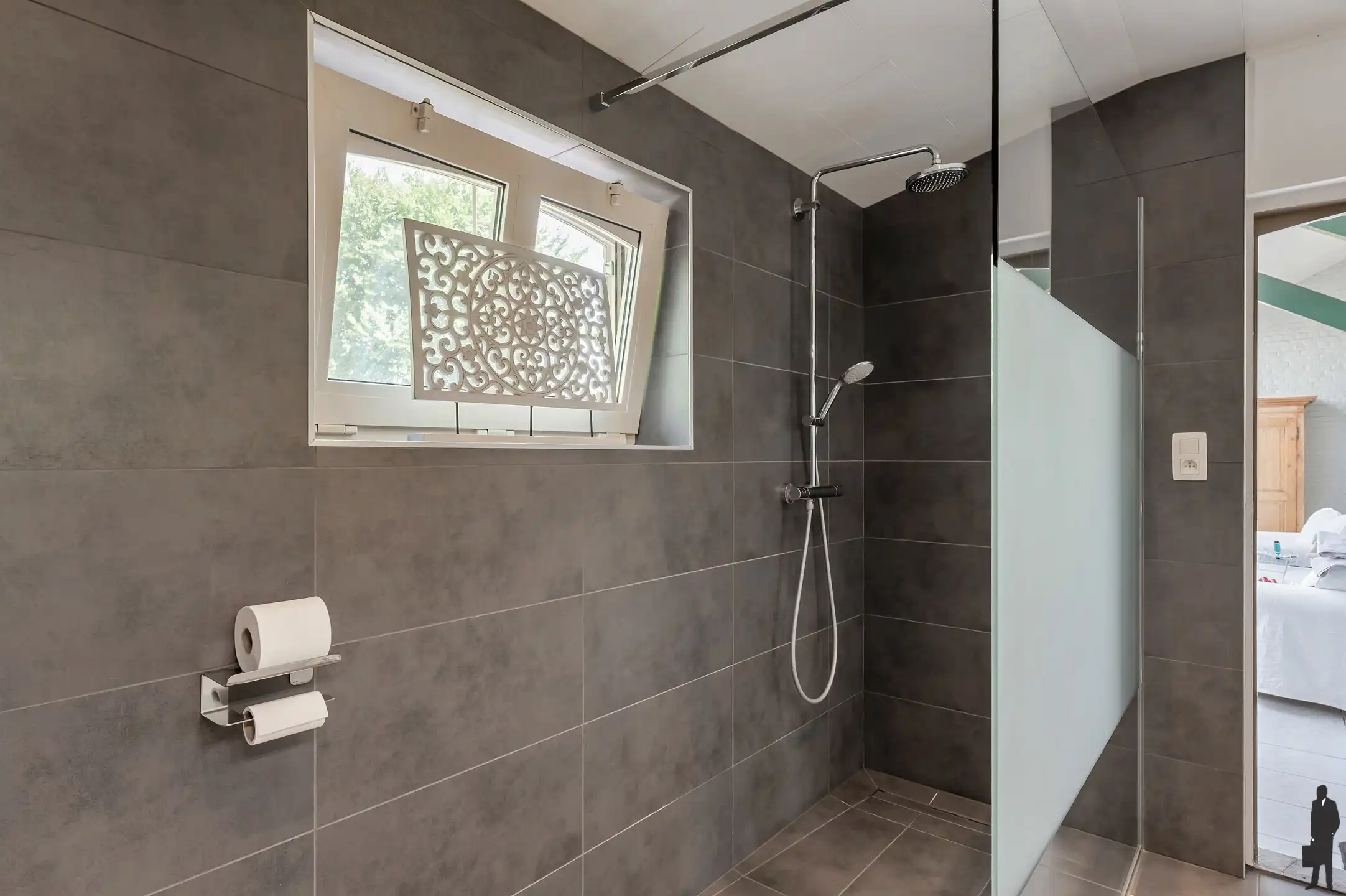 Langgestrekte hoeve op ca. 2.562m² grond te Meer! foto 15