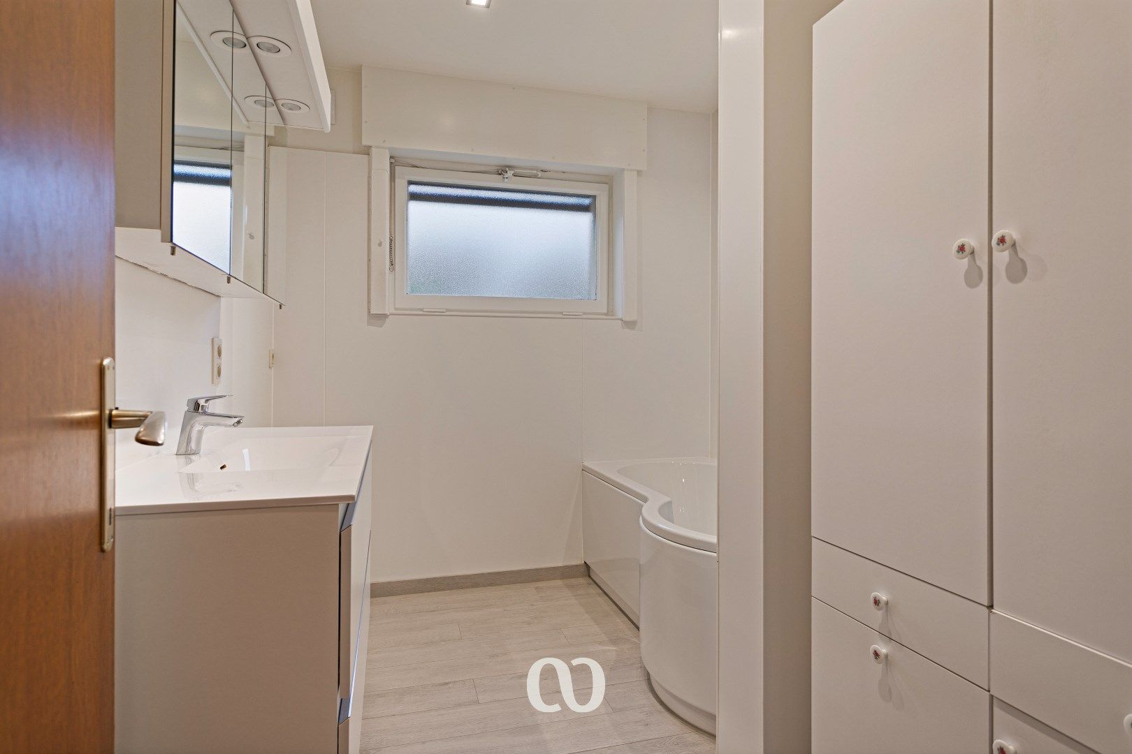 Ruime woning met 3 slaapkamers in centrum Kluisbergen foto 12