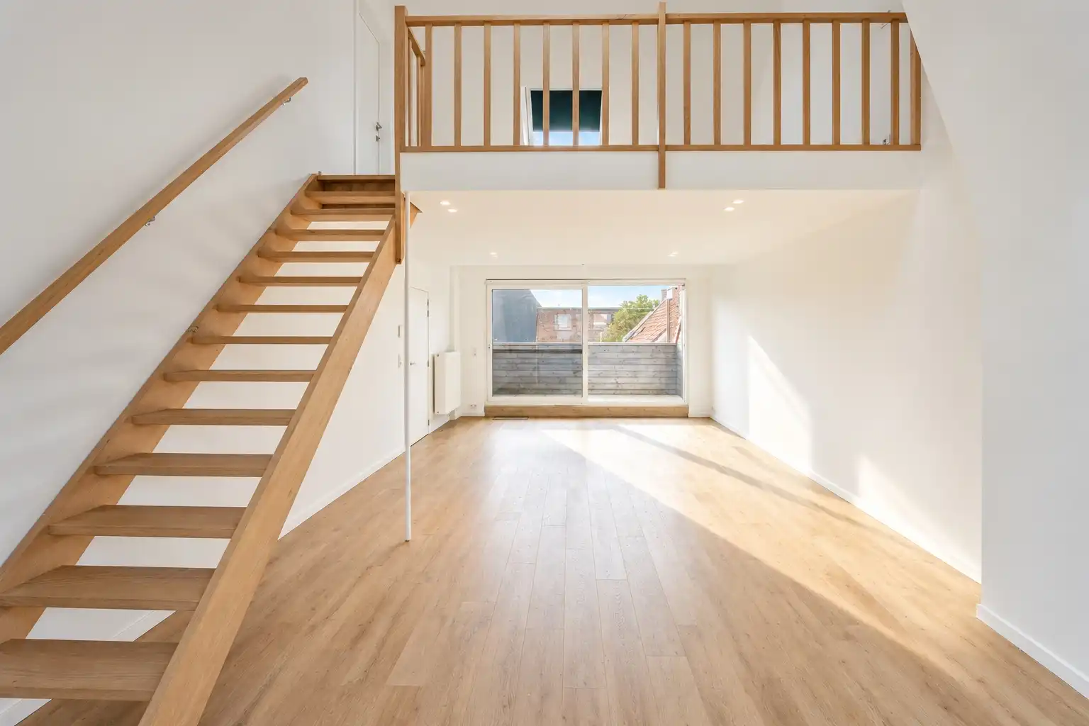 Ruim duplex appartement foto 4