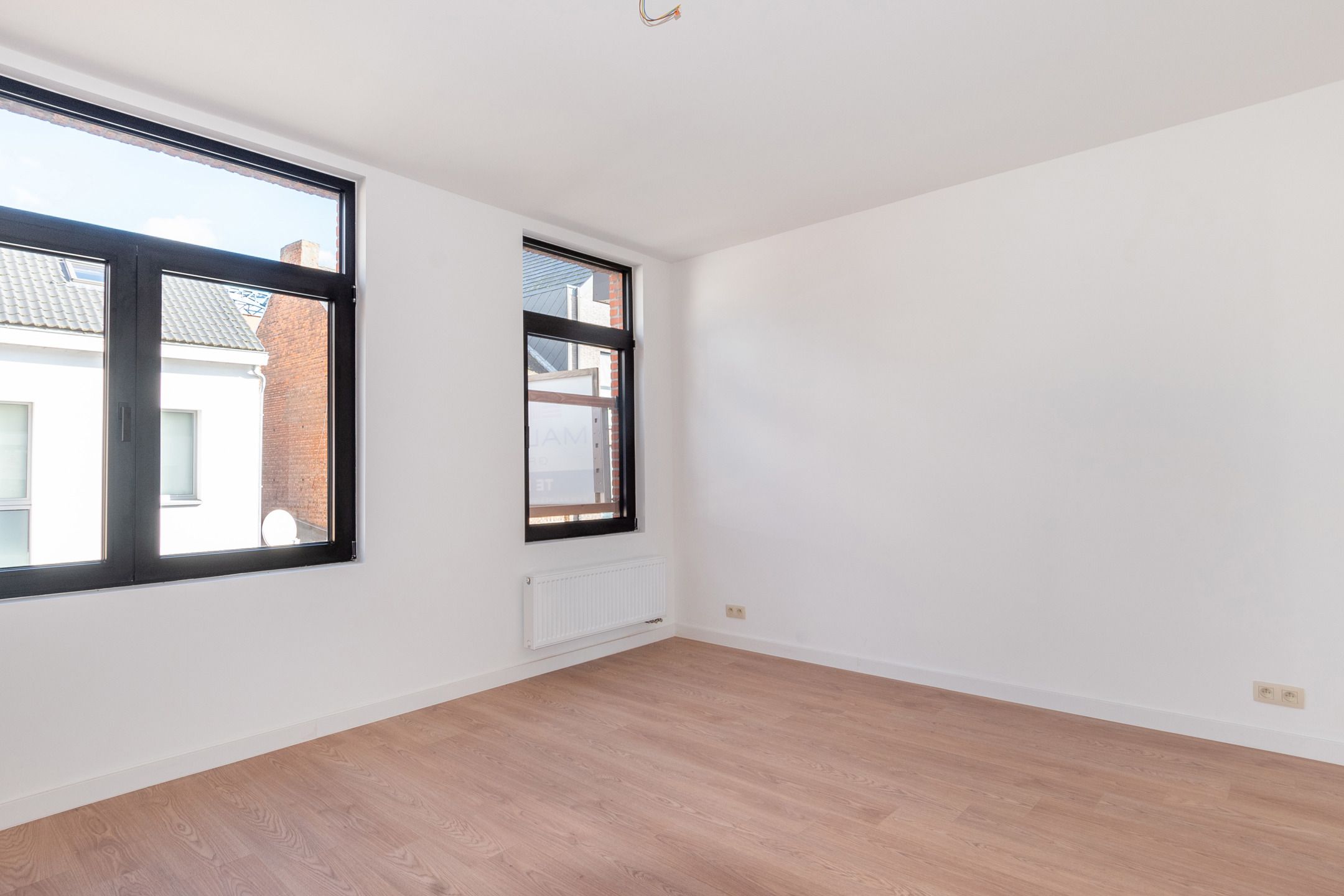 Volledig vernieuwde woning met 2 ruime slaapkamers! foto 13
