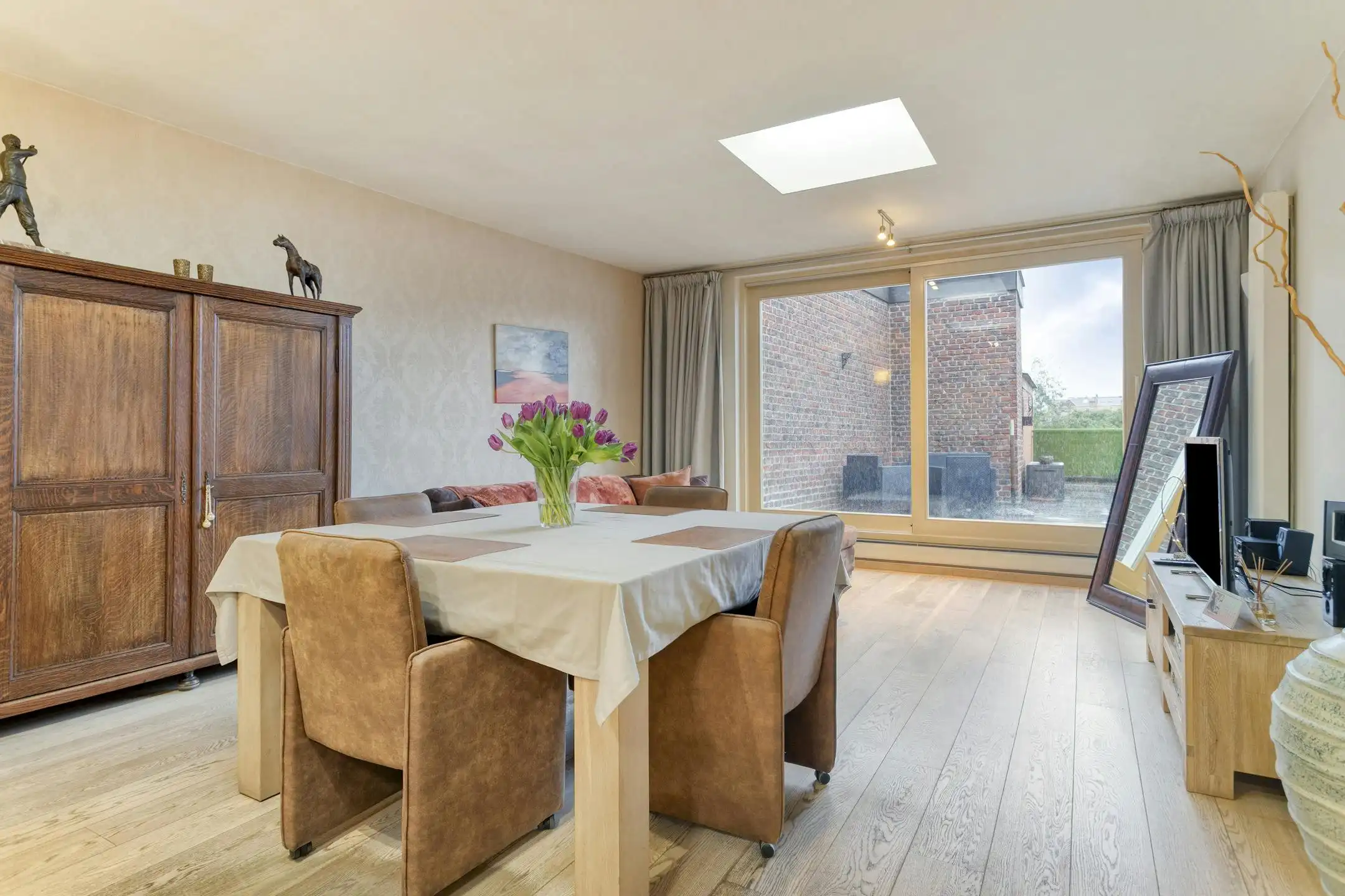 Appartement met drie kamers en twee badkamers te koop in Ieper foto 3