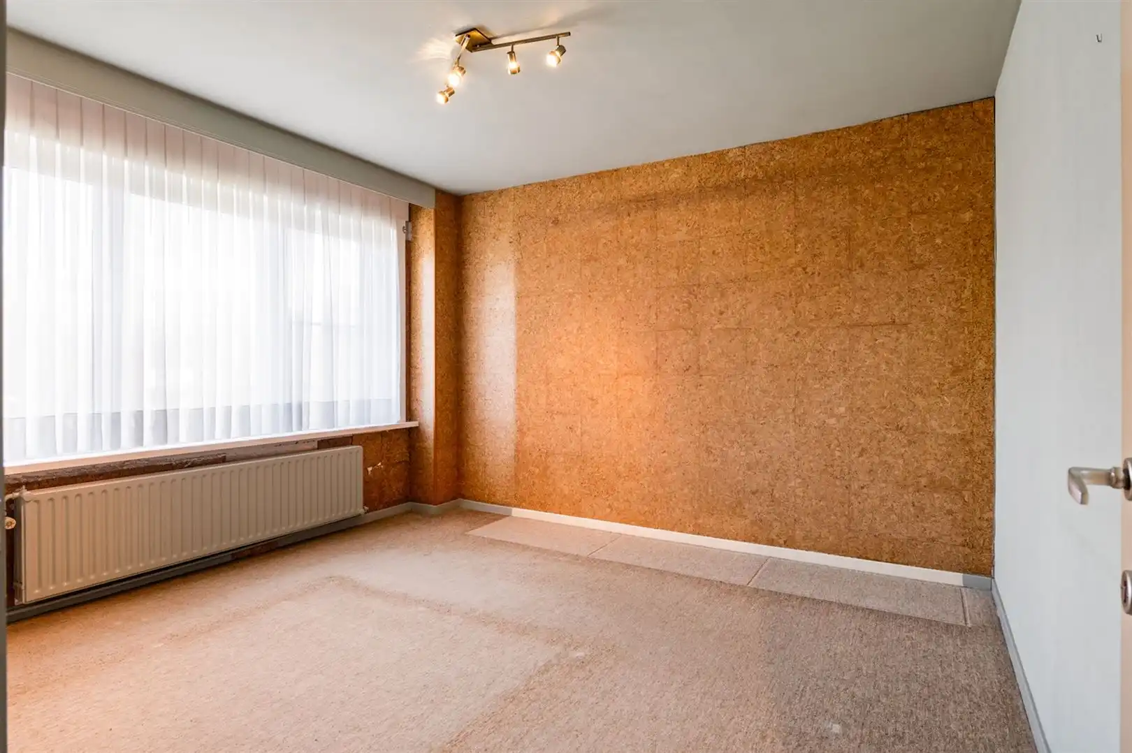 Centraal gelegen bel-étagewoning nabij station. foto 11