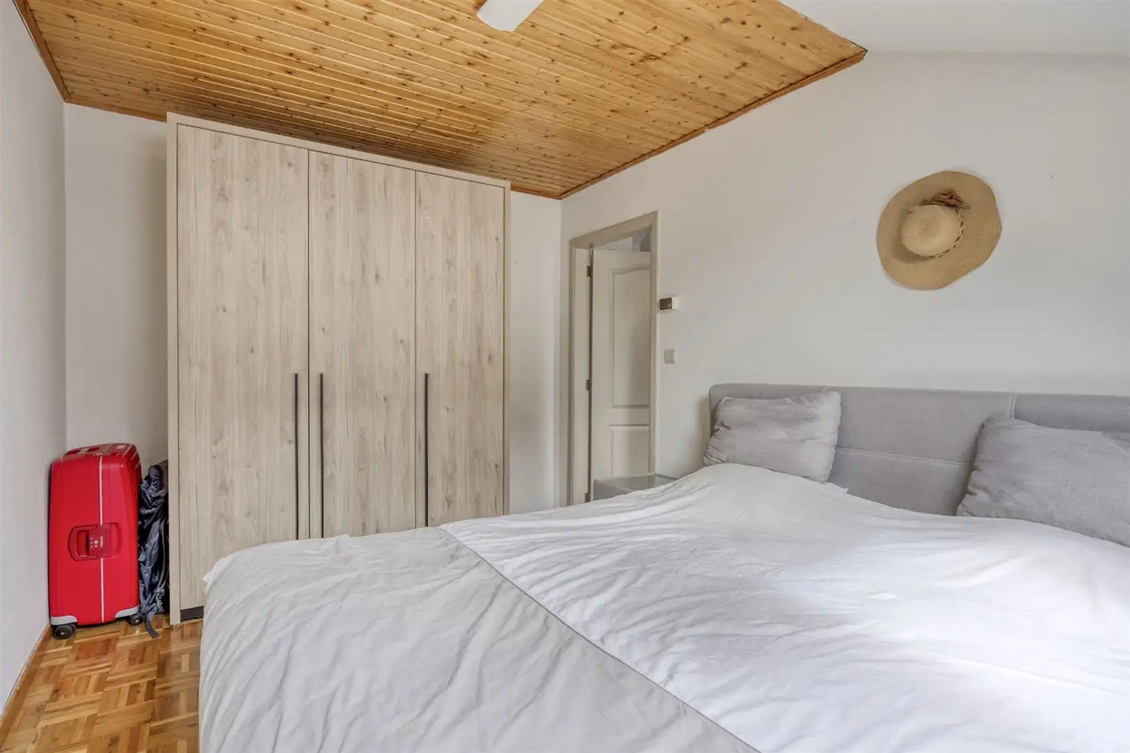 TE KOOP: Woning met handelsruimte en appartement in Eksel! foto 41