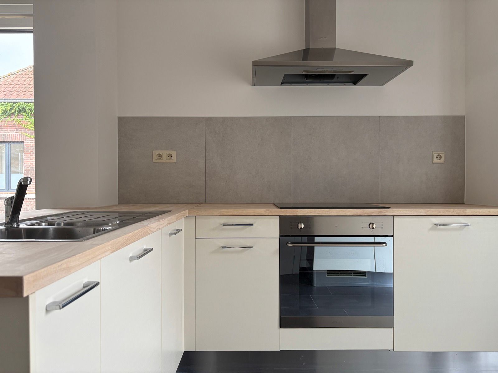 Recente duplex met 1 slaapkamer en bureau foto 3