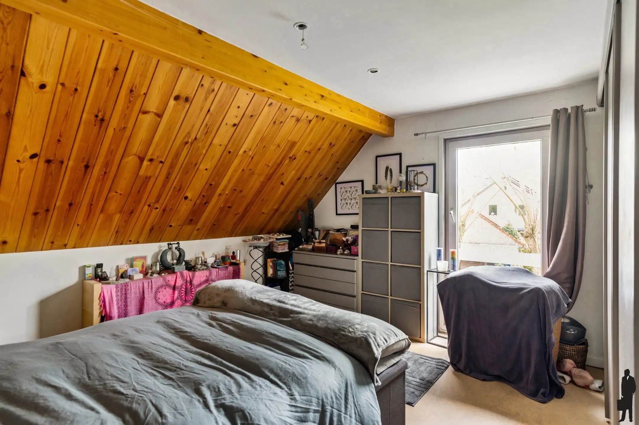 Ruime woning met 5 slpks, 2 badks en tuin met groenzicht foto 22