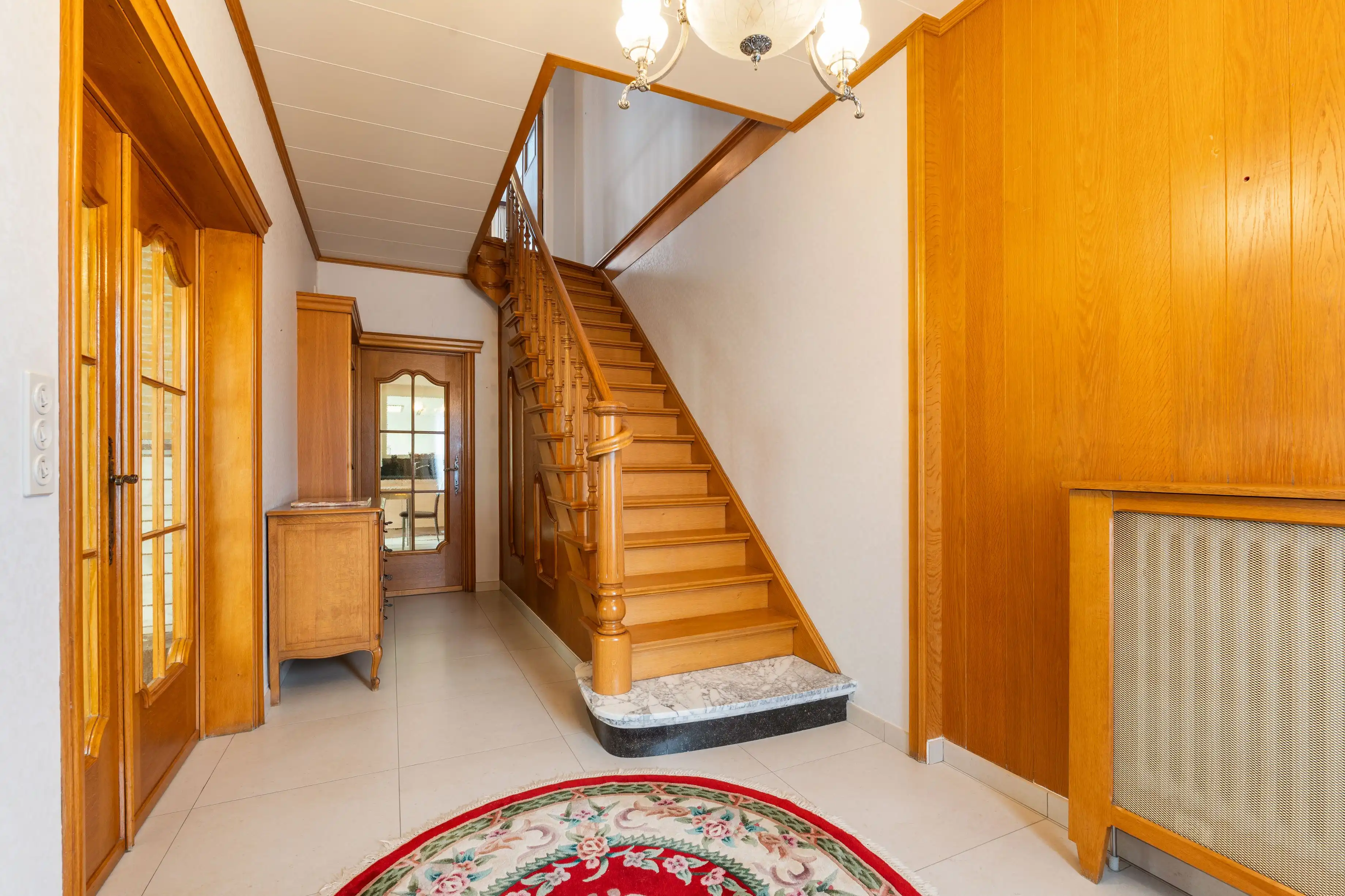 Uitzonderlijk ruime gezinswoning (op ca. 1.348 m² grond) op topligging in Raversijde! Wonen, werken en genieten! foto 11