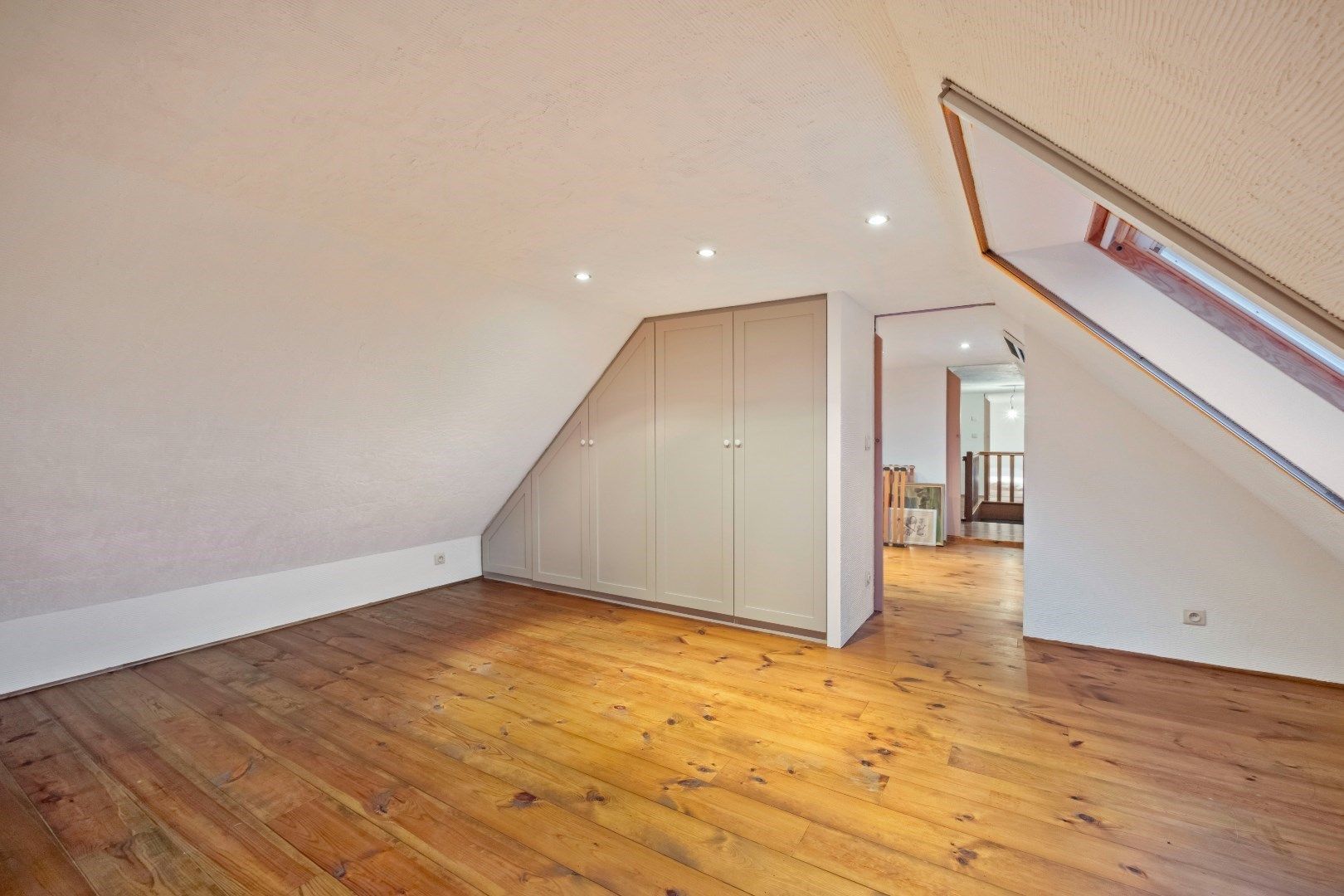 Charmante hoeve met weide te koop in Poperinge foto 16