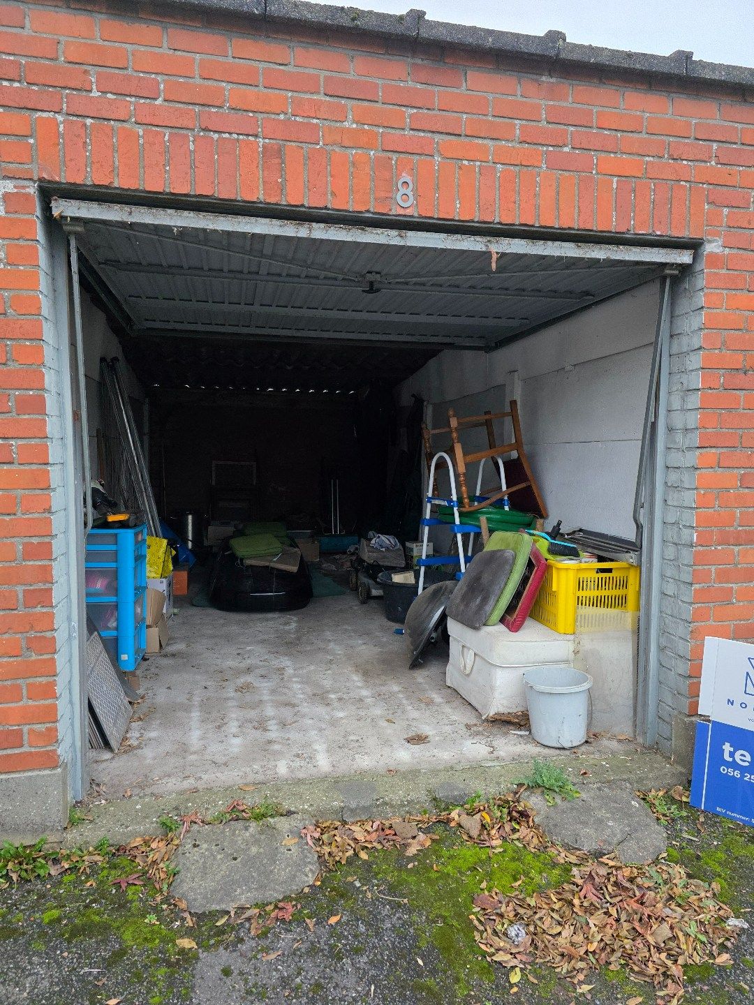 Dubbele garagebox inclusief 2 staanplaatsen te koop in Kuurne foto 3