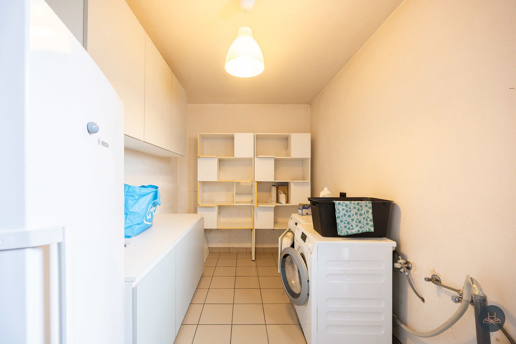 Instapklare open bebouwing met ruime tuin en bijgebouw foto 12