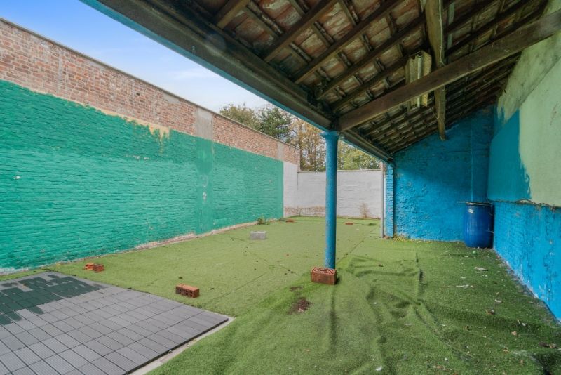 Woning met handelsruimte/bureel foto 18