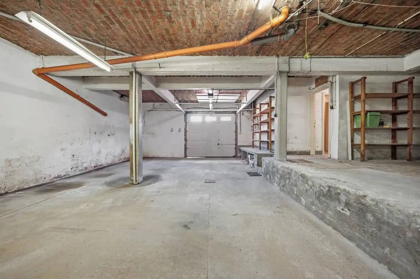Goed gelegen, ruime gezinswoning met 7 slaapkamers in Neerwinden foto 17