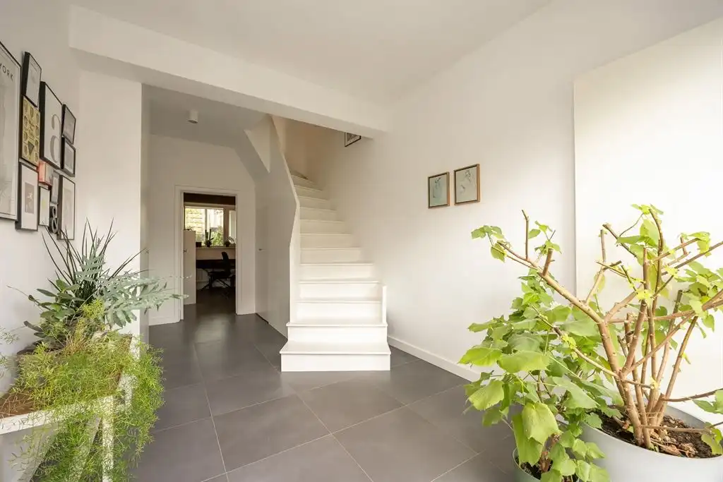 Luxe bel-etage in topbuurt op Linkeroever met heerlijke tuin foto 22