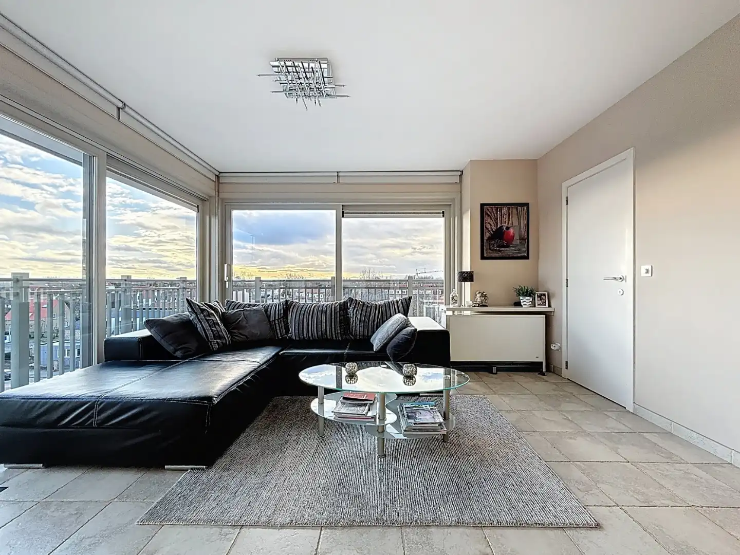 Stijlvol hoekappartement nabij de zee, de winkelstraat en de havengeul, met mooi uitzicht foto 2