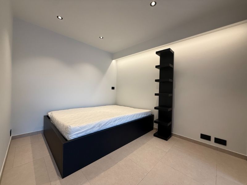 Prachtig gerenoveerde studio met terras aan het Citadelpark foto 8