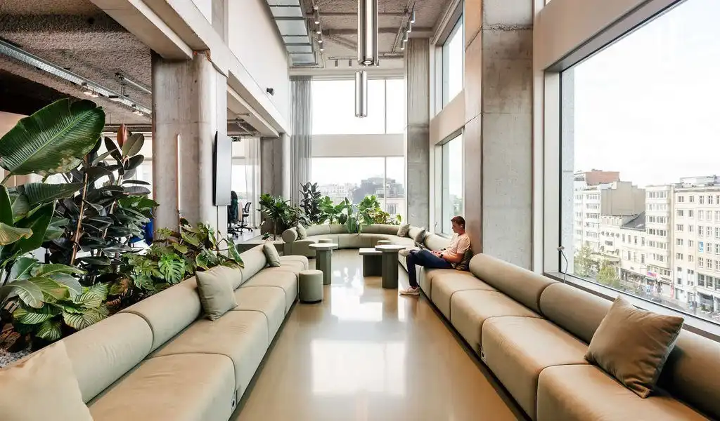 SQ Antwerp Tower - Luxueuze gemeubelde kantoren met diensten foto 7