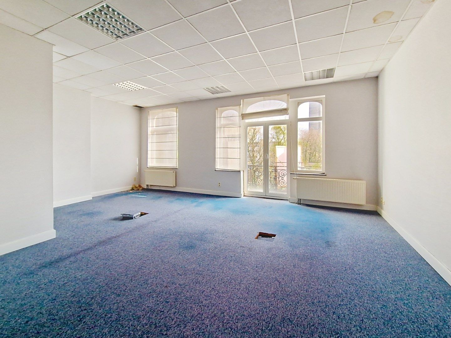 Een prachtig herenhuis (ca. 450m²) met tuin en burelen! foto 9