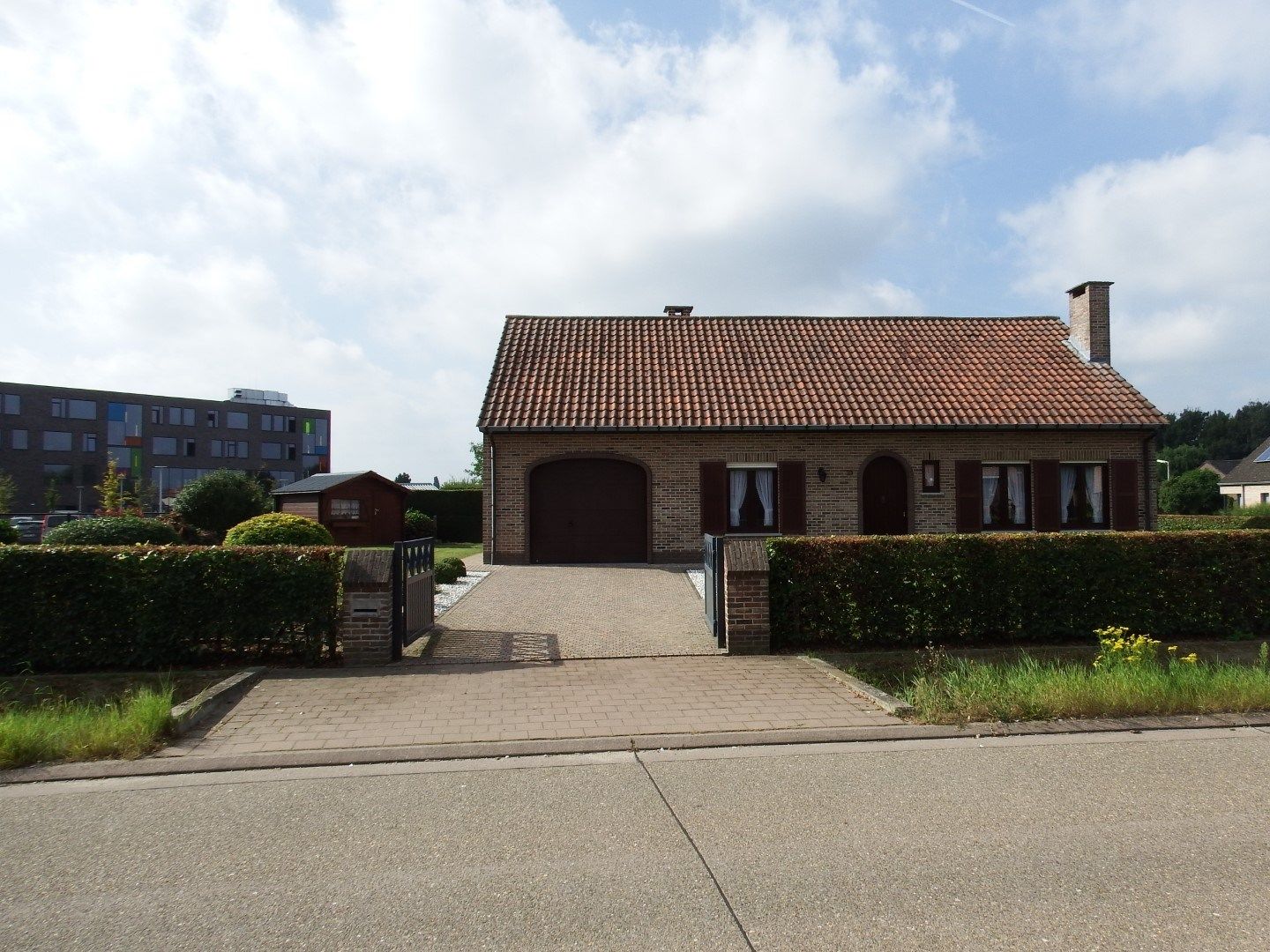 Gunstig gelegen gelijkvloerse woning te Heist-op-den-Berg foto {{pictureIndex}}