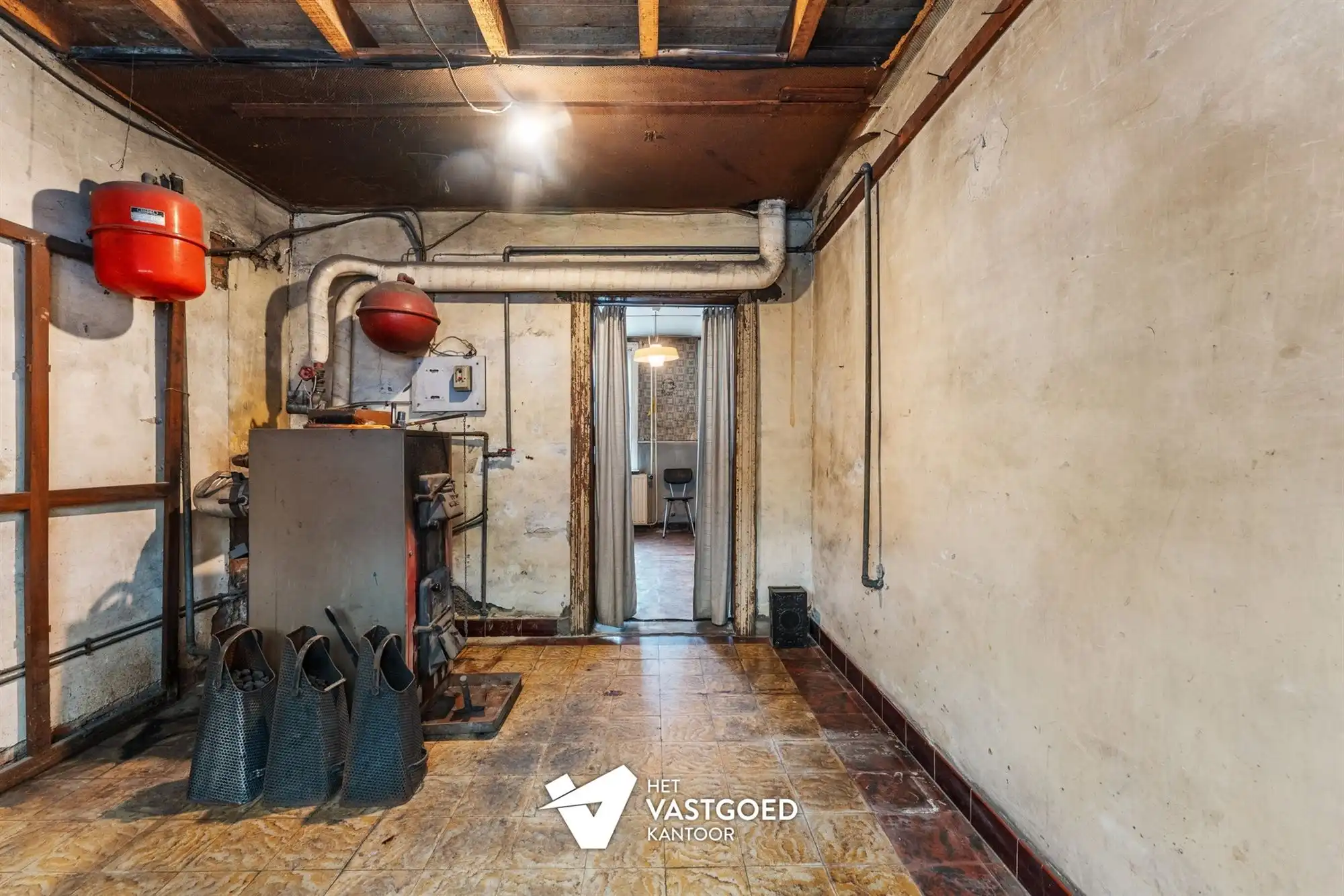 TE RENOVEREN RIJWONING MET 4 SLAAPKAMERS TE BEVERLO foto 23