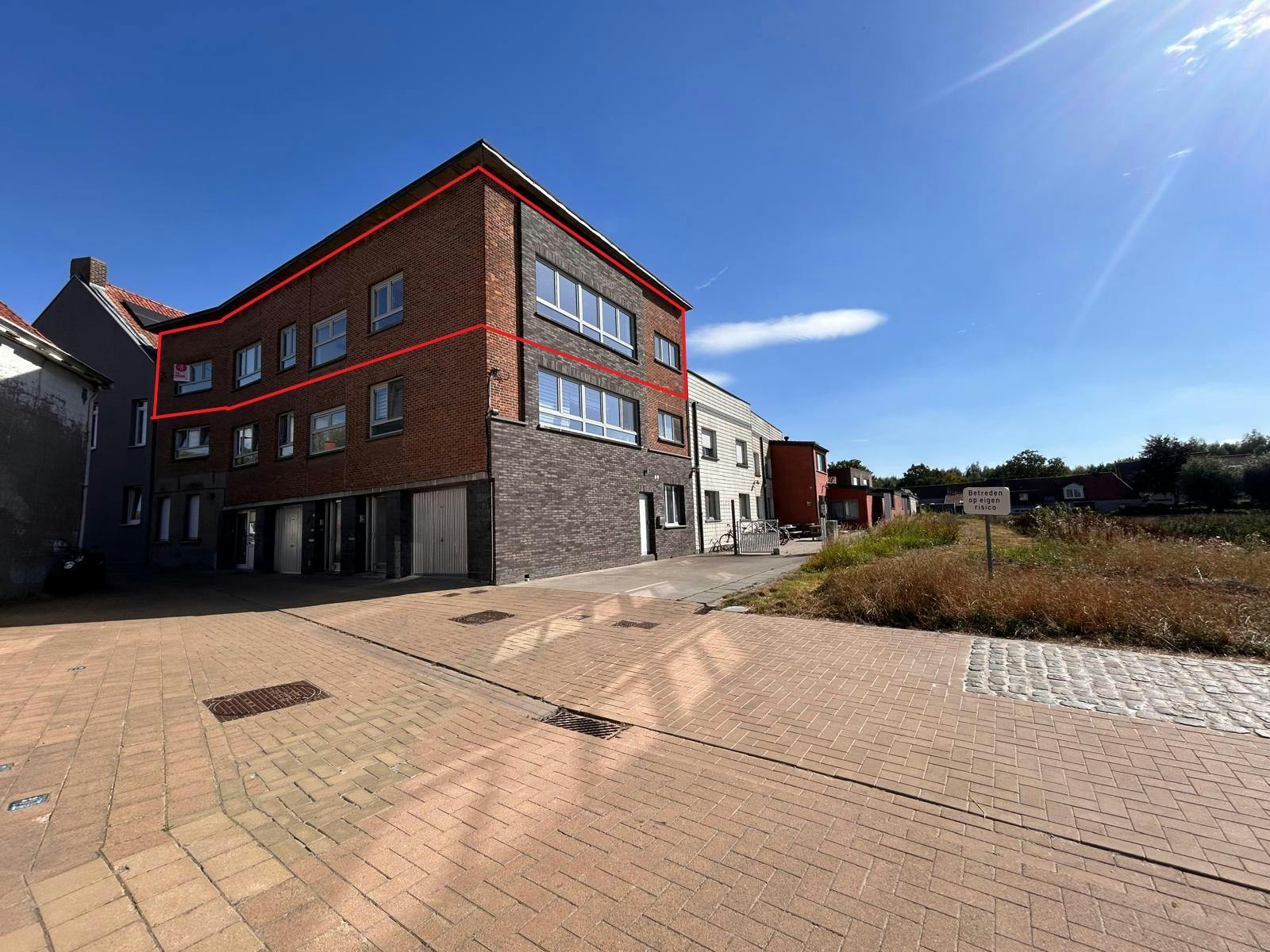 Ruim appartement met 3 kamers te huur in Kortrijk foto 15