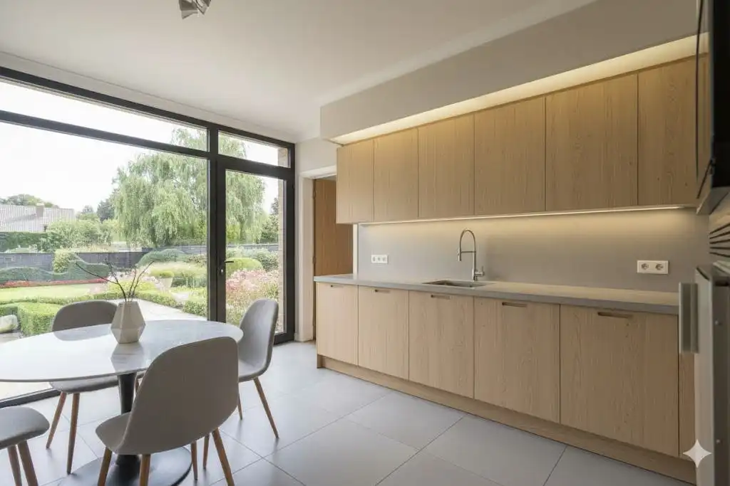 Ruime villa met 4 slaapkamers te koop in Wevelgem foto 5