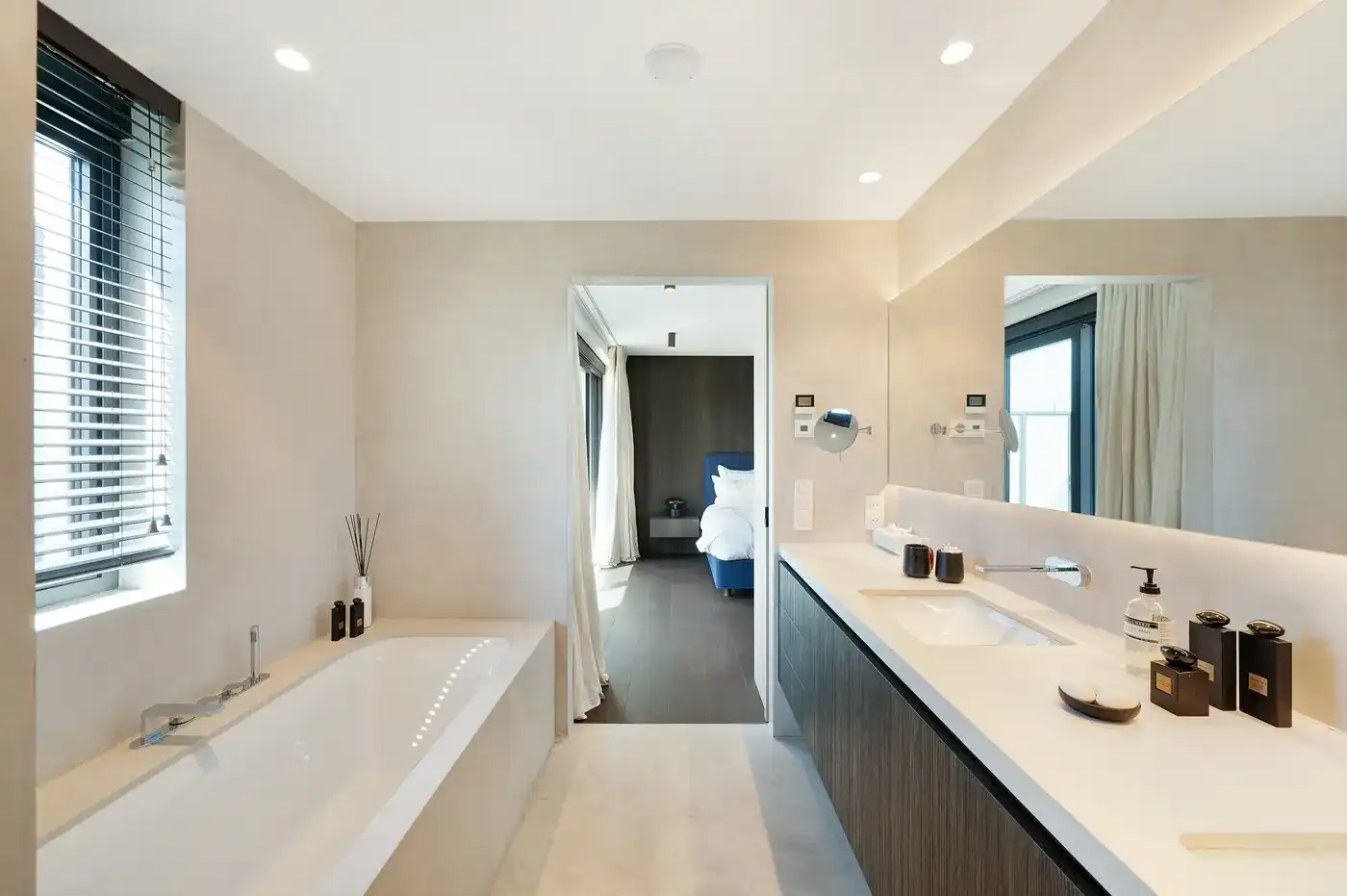 Exclusief Dubbel hoekappartement van 215 m² + 50 m² terrassen voorzien van een hoogstaande afwerkingsgraad foto 17