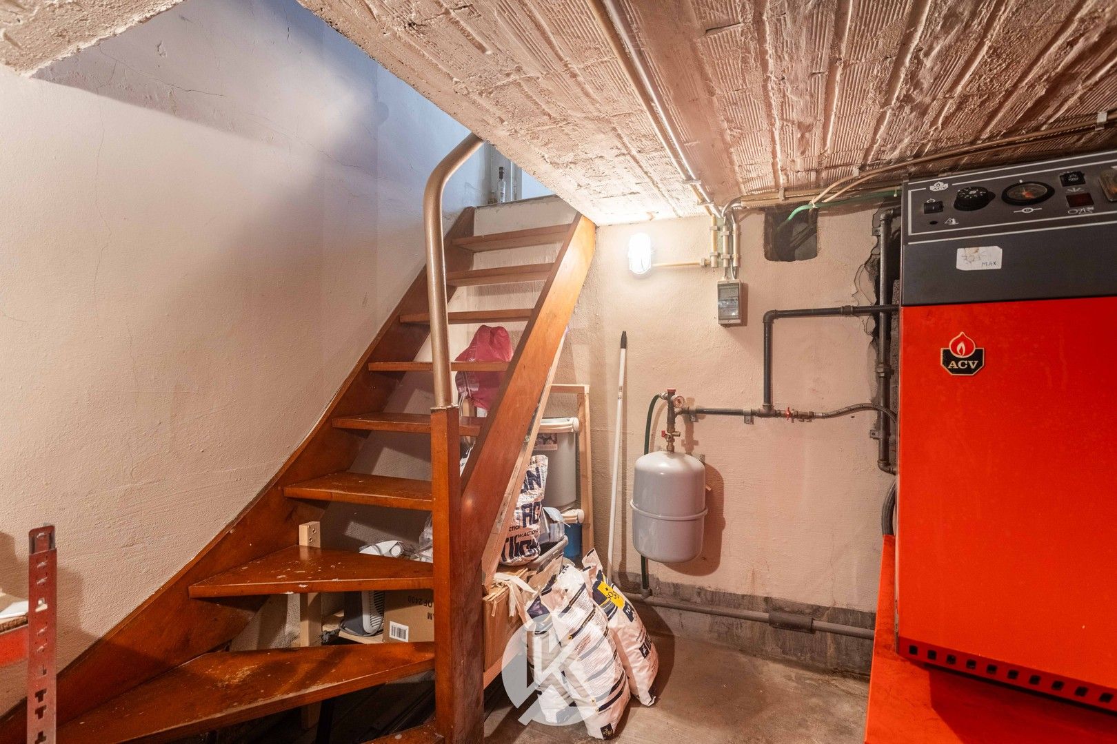 Gerenoveerde woning op rustige ligging foto 19