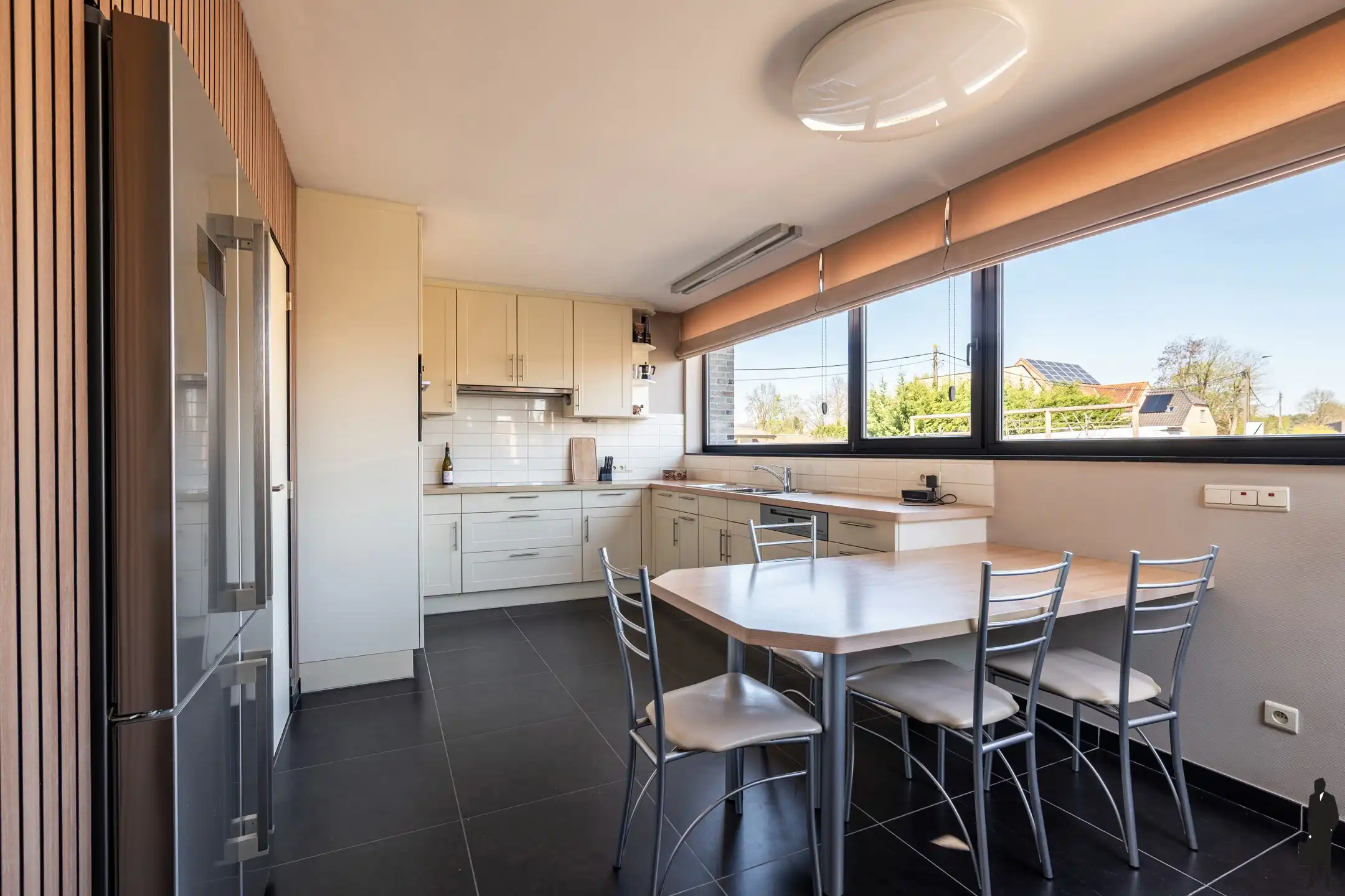 Unieke, ruime architectenvilla met riante kelder en werkbox foto 11