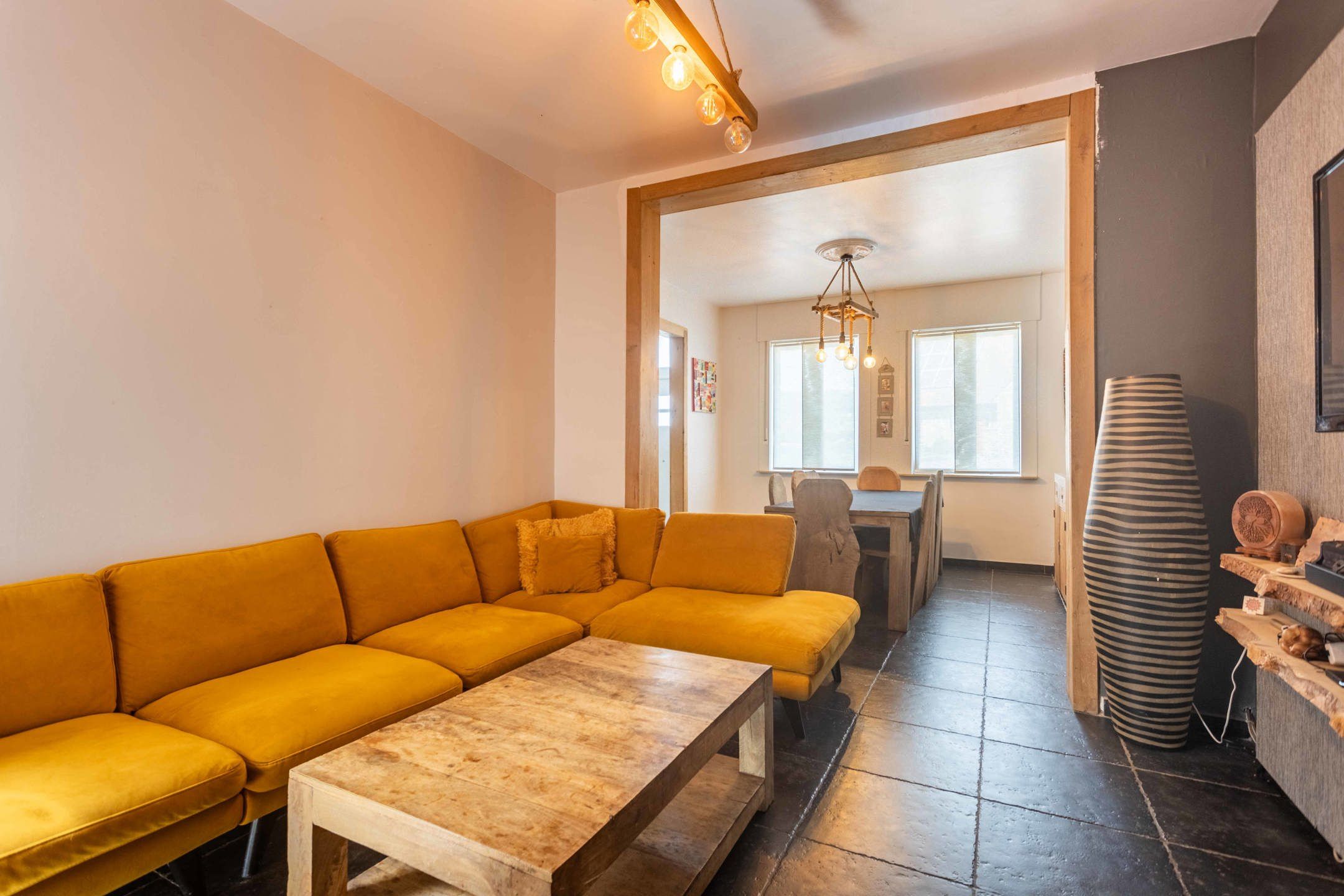 Instapklare & ruime woning op een toffe locatie foto 4