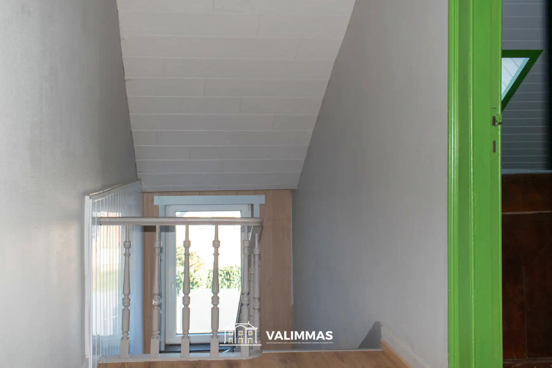 Degelijke, verzorgde en ruime rijwoning met tuin, parking... foto 19