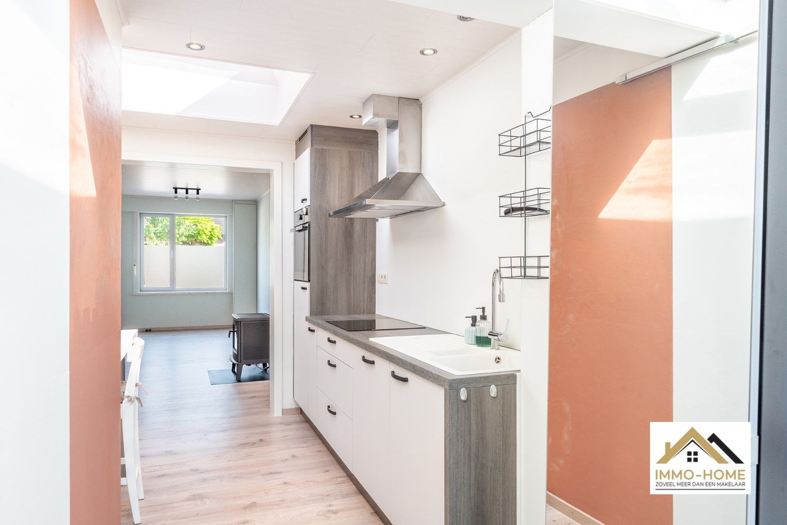 Recent gerenoveerde woning te Oostakker!  foto 10