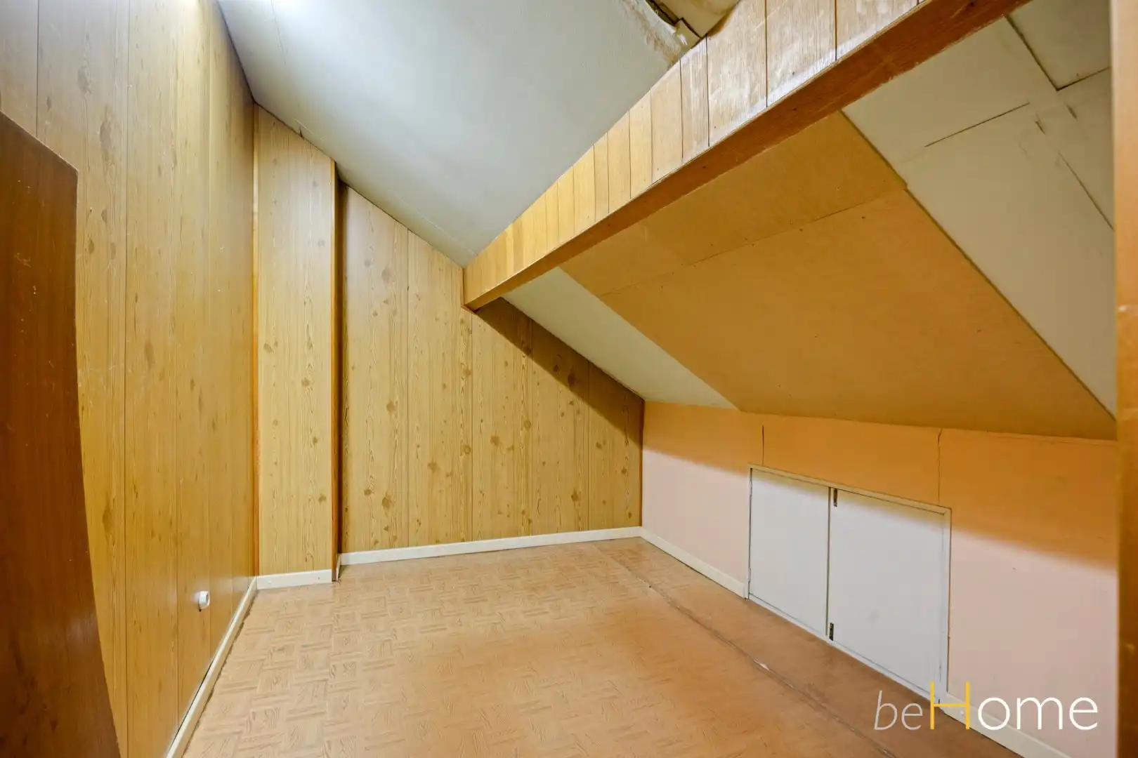 TE KOOP - Ruime 2-gevelwoning met praktijkruimte en uitzonderlijk potentieel in het hart van Merchtem foto 21