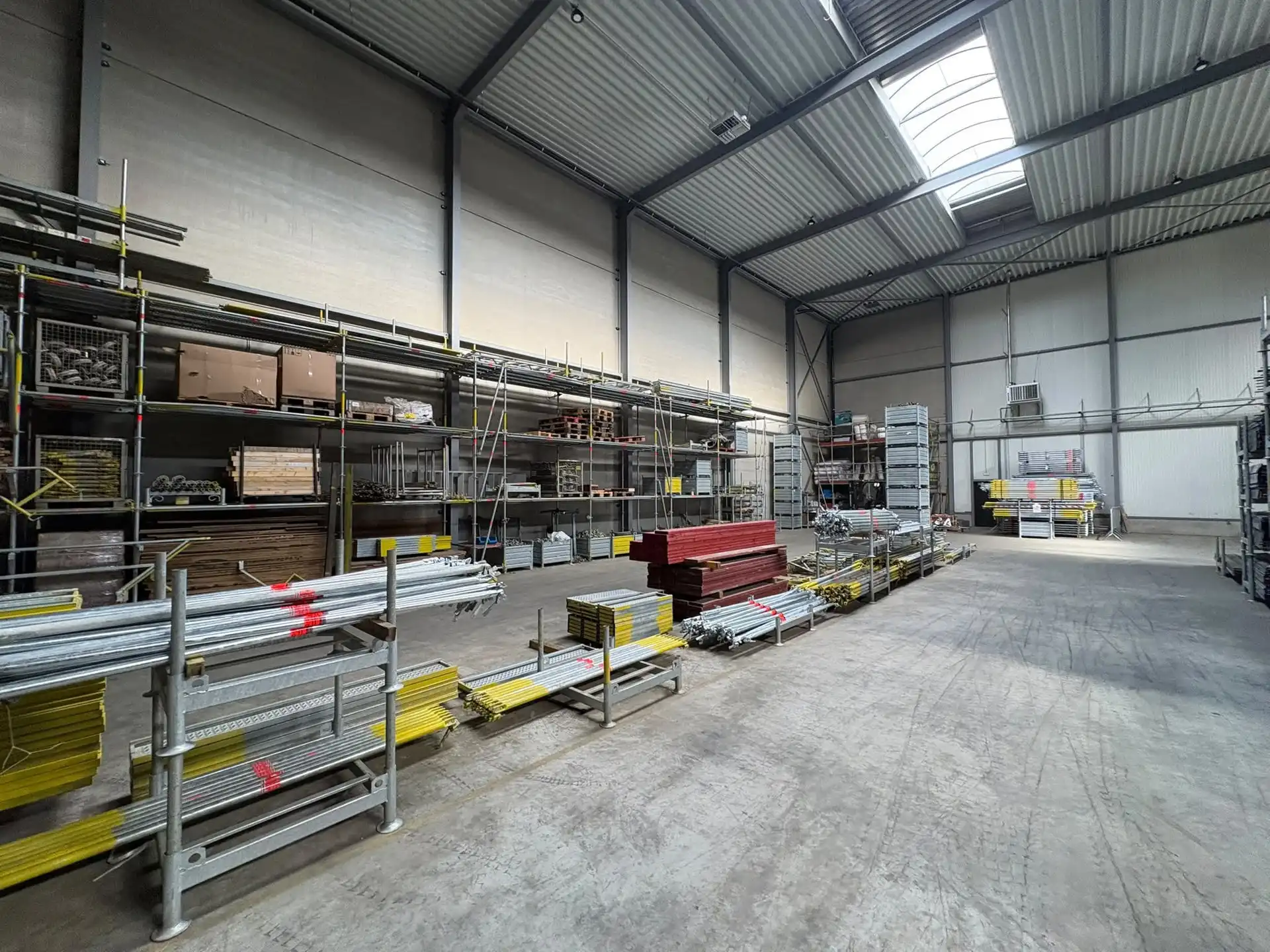 Magazijn van ca. 1.330 m² met laadkade in Evergem foto 10