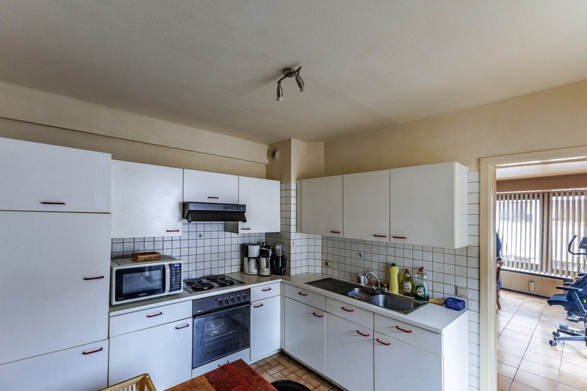 * VERKOCHT * Ruim Appartement in de stad foto 7