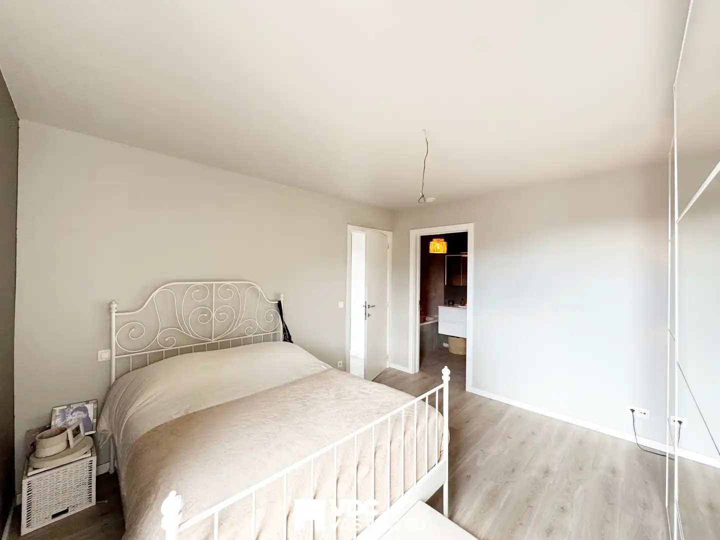 Modern 1-slaapkamerappartement met terras en autostaanplaats in hartje Leopoldsburg foto 10