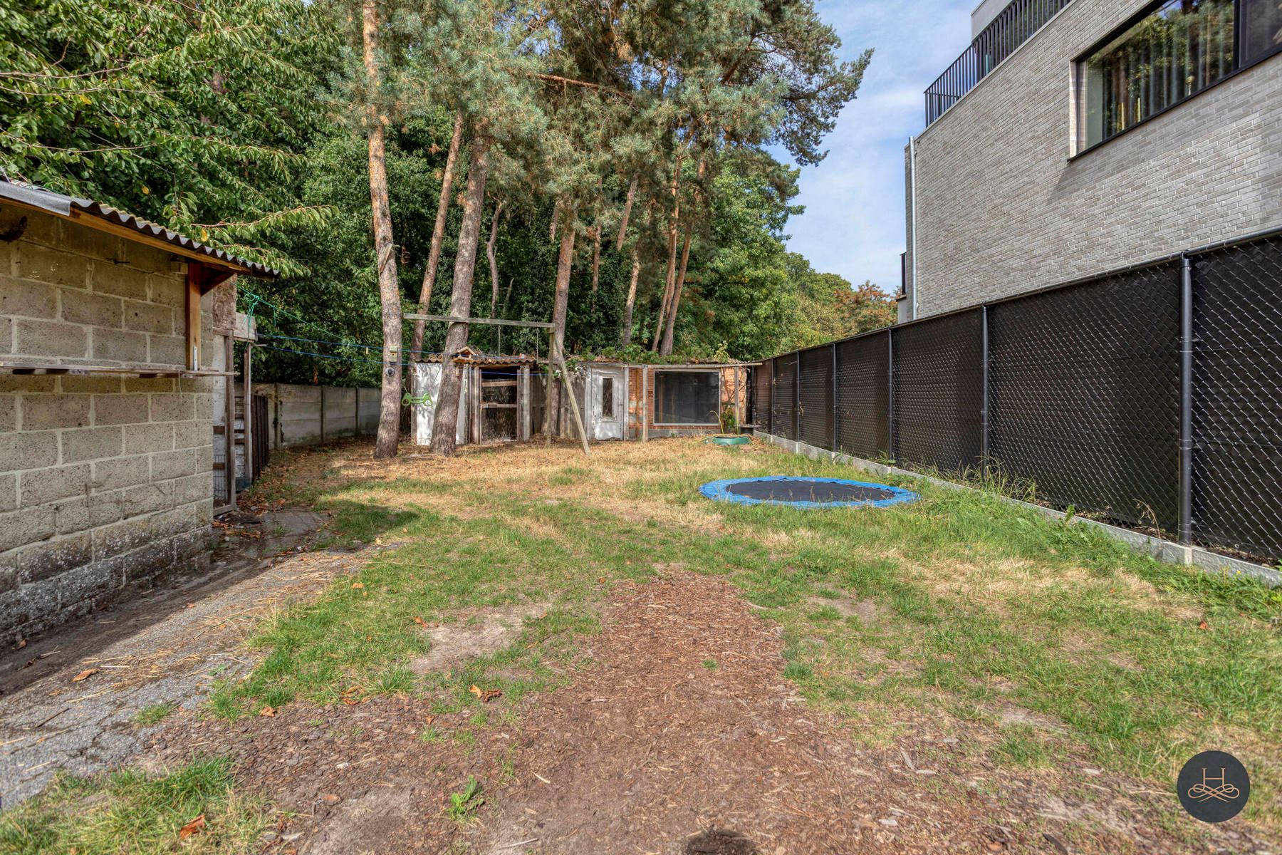 Karaktervolle, te renoveren woning op mooi perceel  foto 21