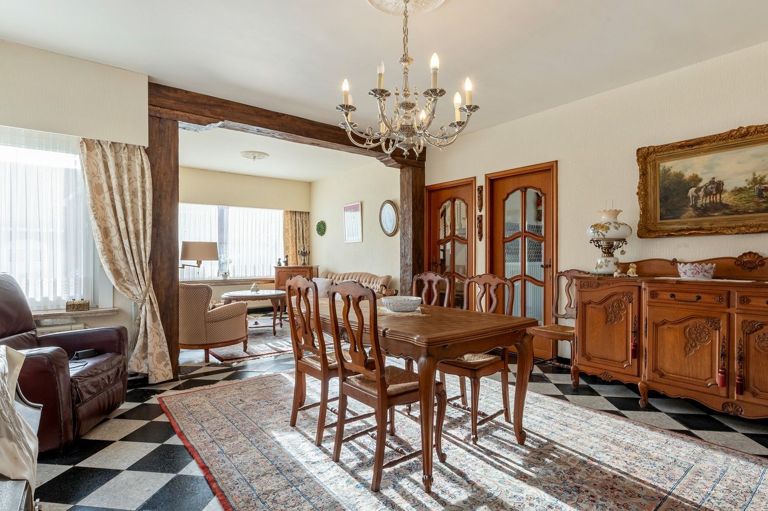 Goed onderhouden woning met tuin. foto 8