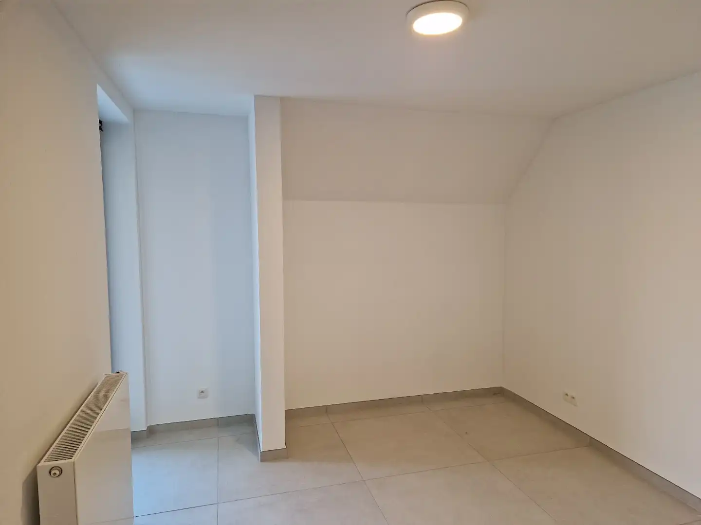 Nieuwbouwappartement met lateraal zeezicht te huur in Nieuwpoort-Bad foto 11
